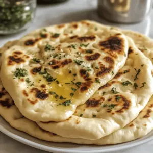 Hüttenkäse Knoblauch Naan (ohne Hefe)